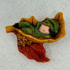 Hallmark Cards Inc Sleeping Baby Leaf Brooch Pin Autumn Fall Fantasy Cute